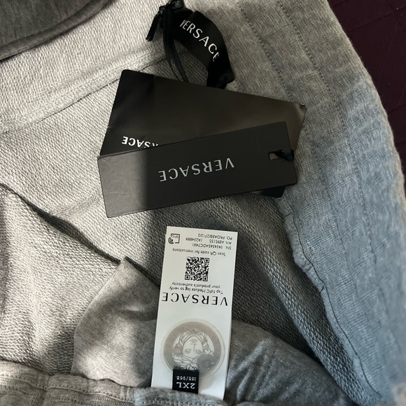 Men’s Versace Sweatpants - Picture 3 of 3